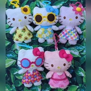 ❣️*SALE* Hello Kitty Bundle of 5 key tag purse/backpack plush danglers approx.4"